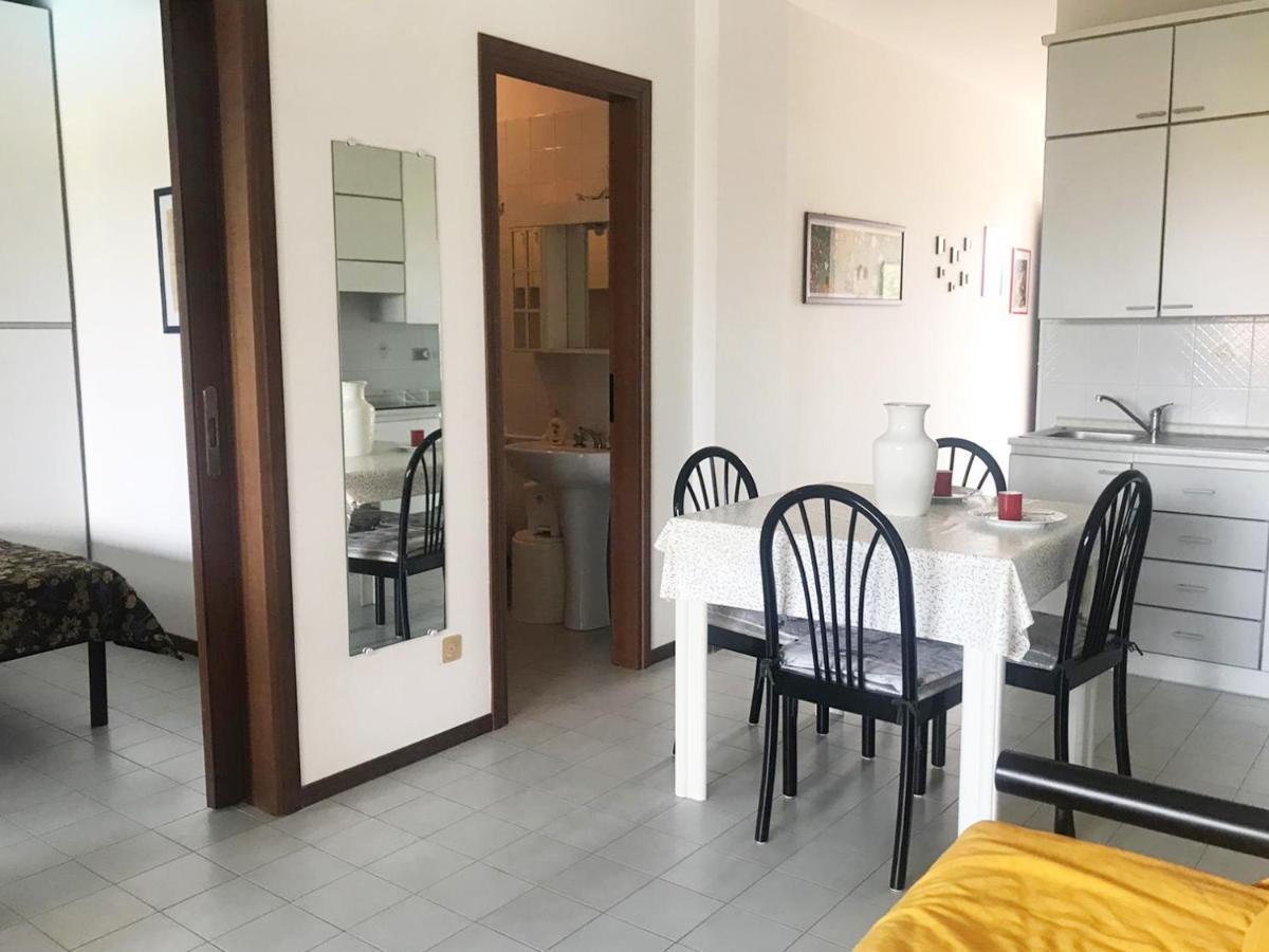 The Sailor - Residence With Pool Manerba del Garda Buitenkant foto